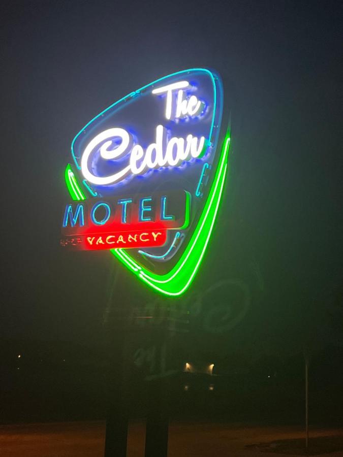 The Cedar Motel Sandusky Eksteriør bilde